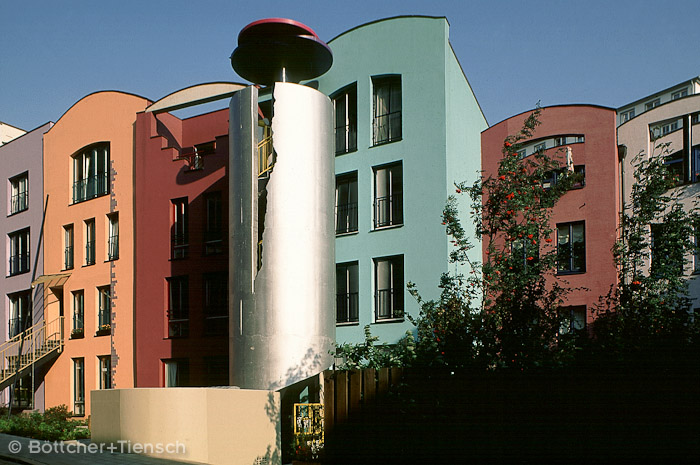 Moderne Wohnhäuser im Schnoor